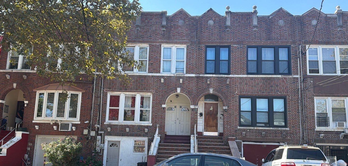 98 E 56th Street, New York City, NY 11203 — photo 2