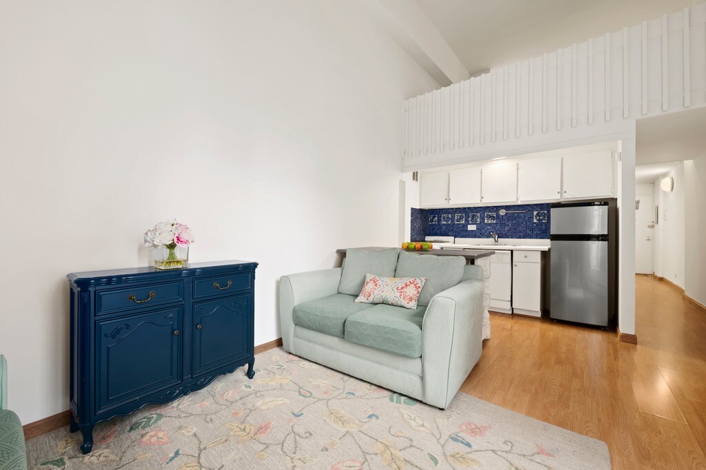 350 E 62nd Street 4K — photo