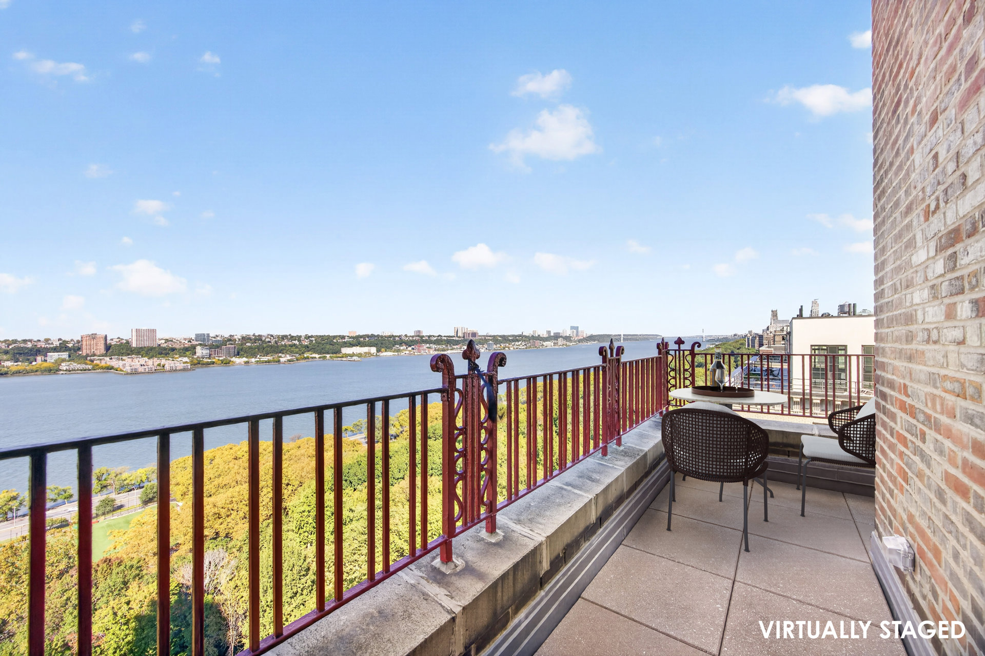 315 Riverside Drive Unit 18a — photo