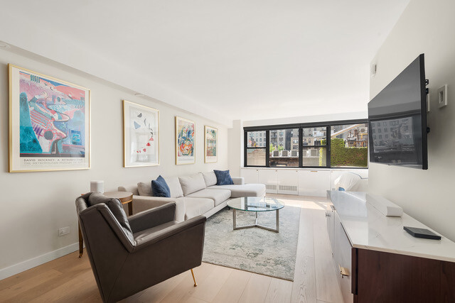 110 E 36th Street Unit 5D — photo