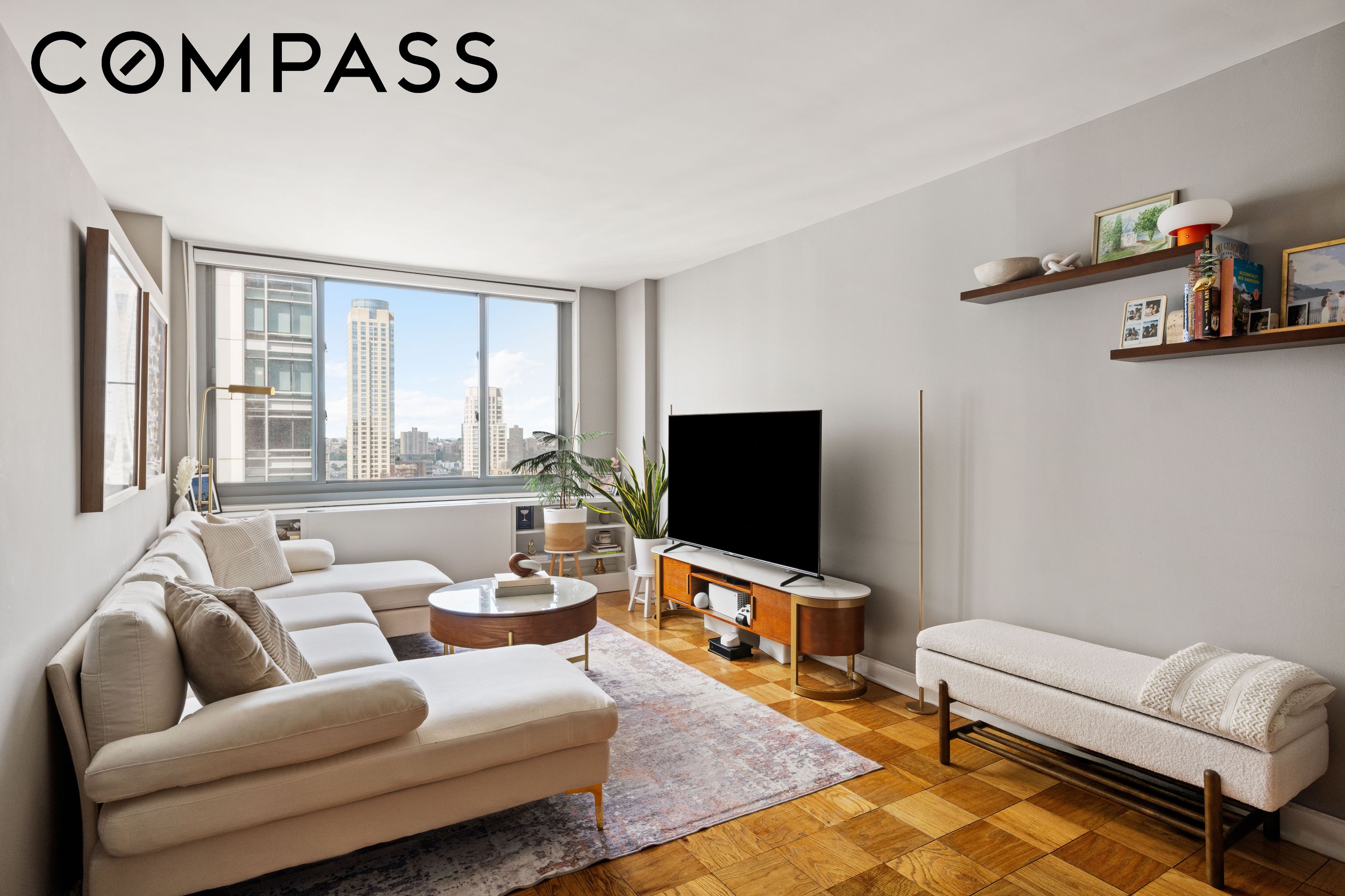 2025 Broadway Unit 25C — photo