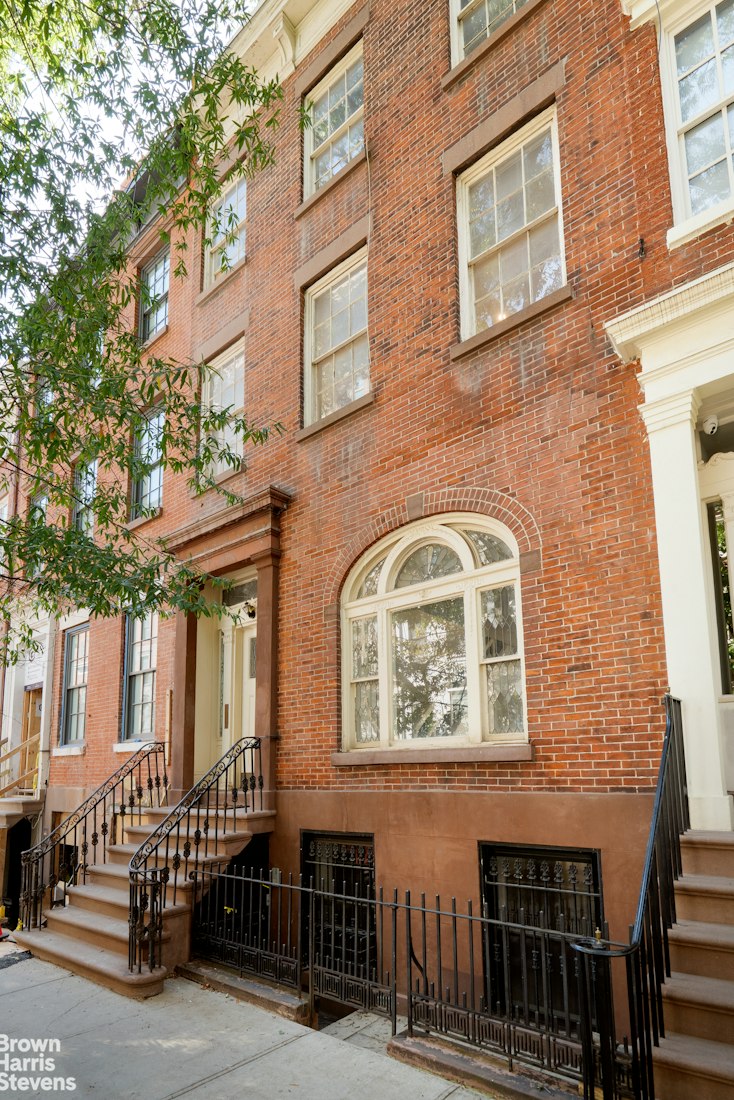 38 W 11th Street — photo