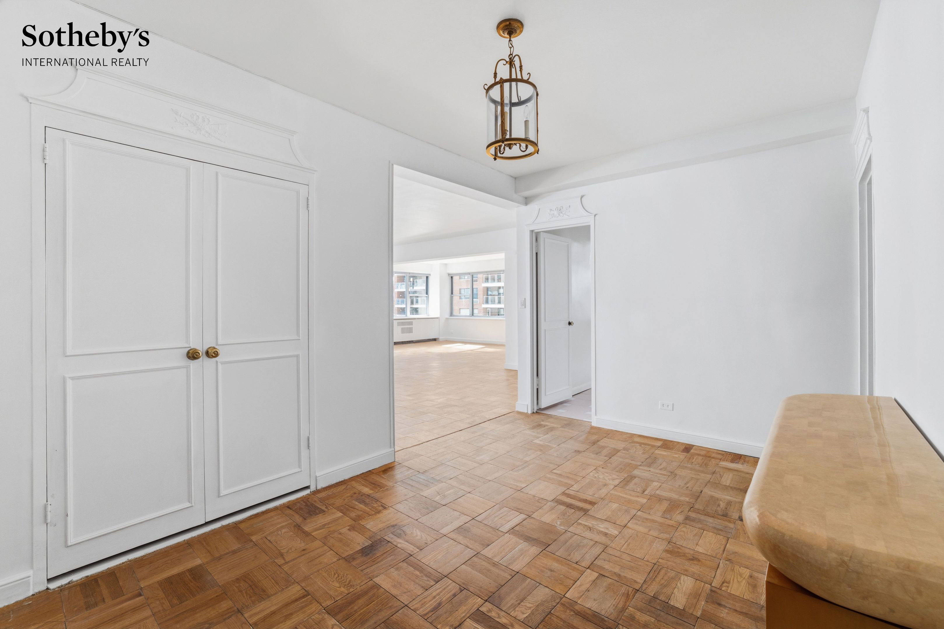25 Sutton Place S Unit 6P — photo
