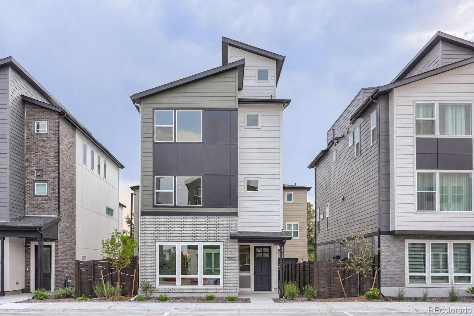 11002 E Hinsdale Circle — photo