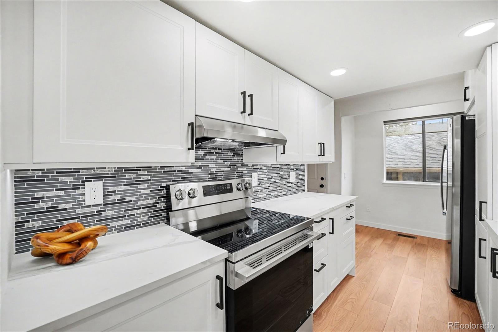 8711 Carr Loop — photo