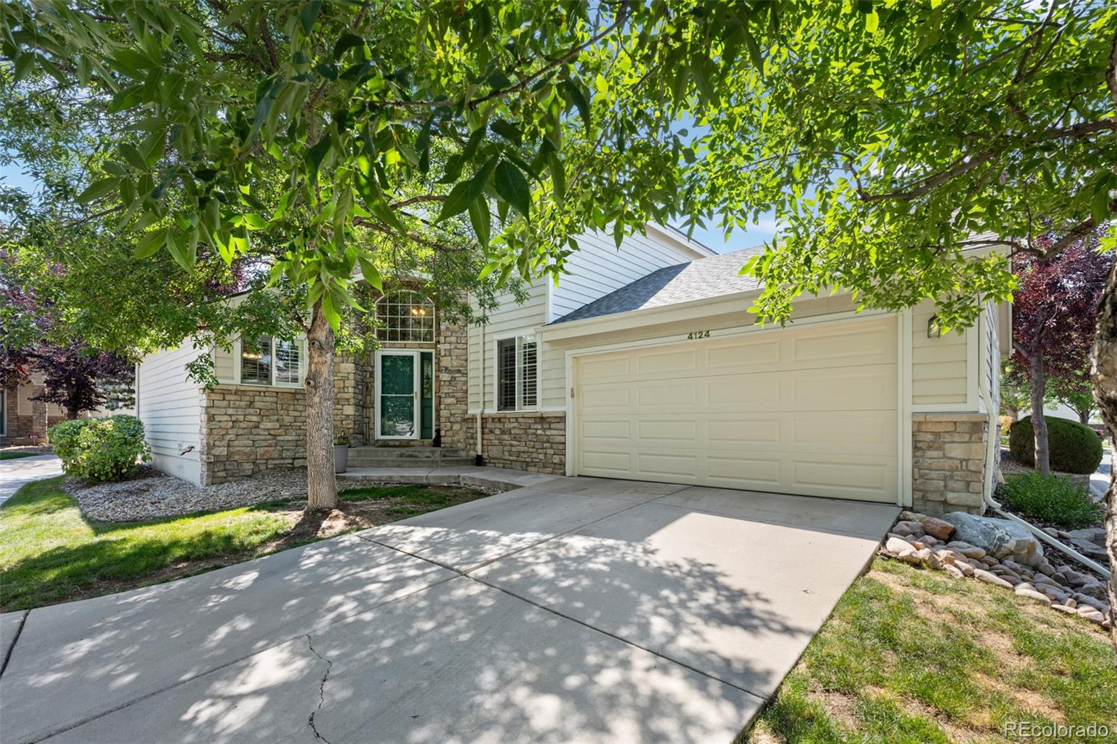 4124 E Hinsdale Circle — photo