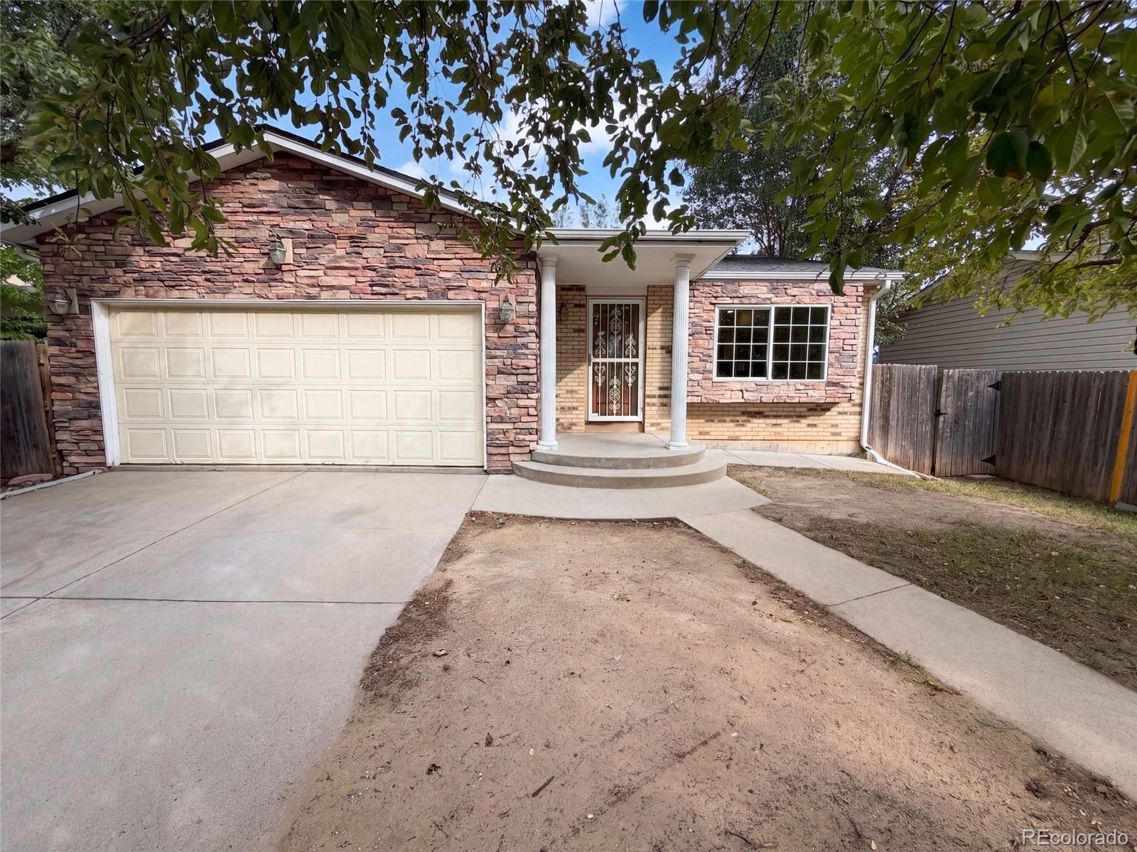 4426 Durham Court — photo