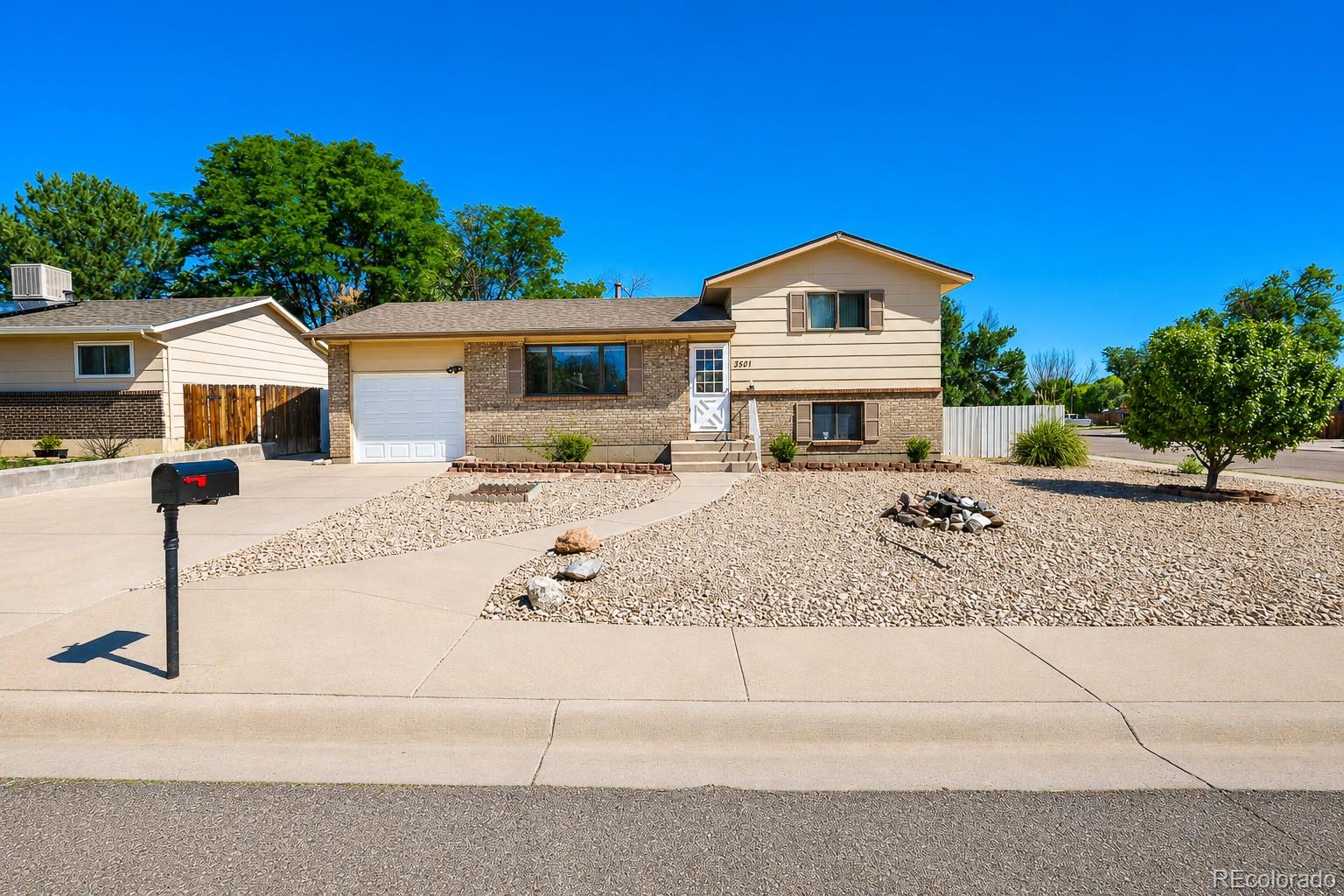 3501 White Pine Court — photo