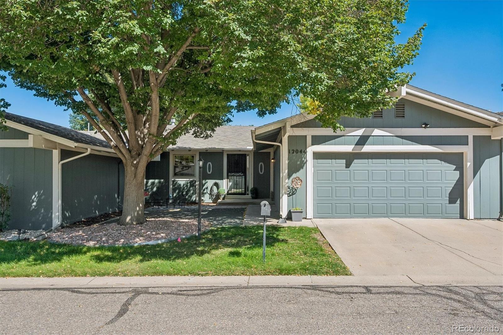 12044 E Maple Avenue — photo