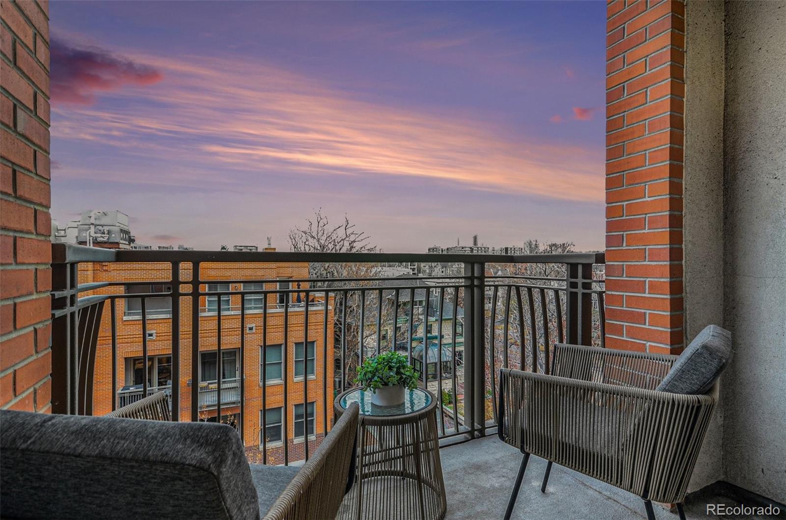 1630 N Clarkson Street 504 — photo
