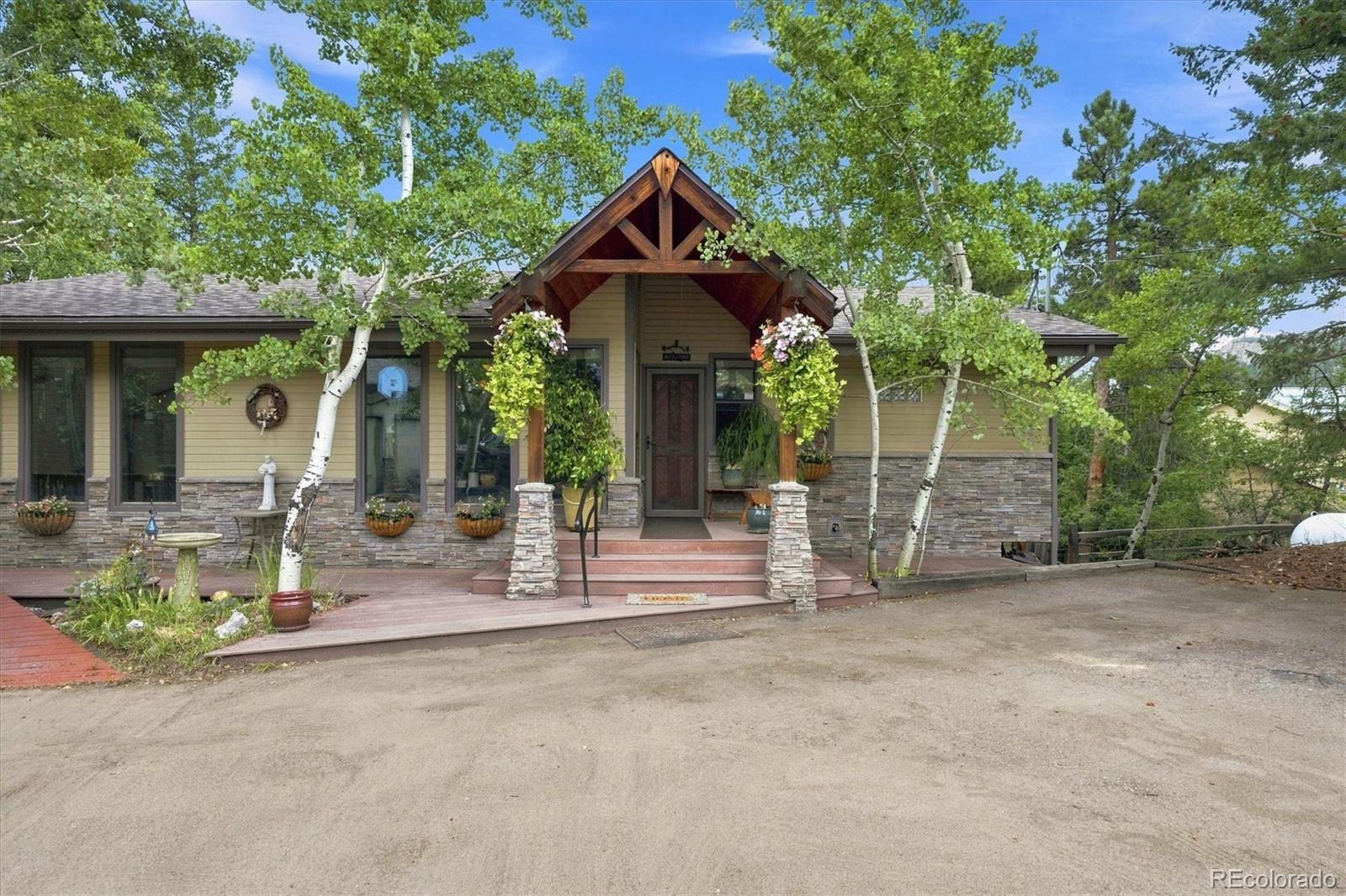 5581 Northwood Drive — photo