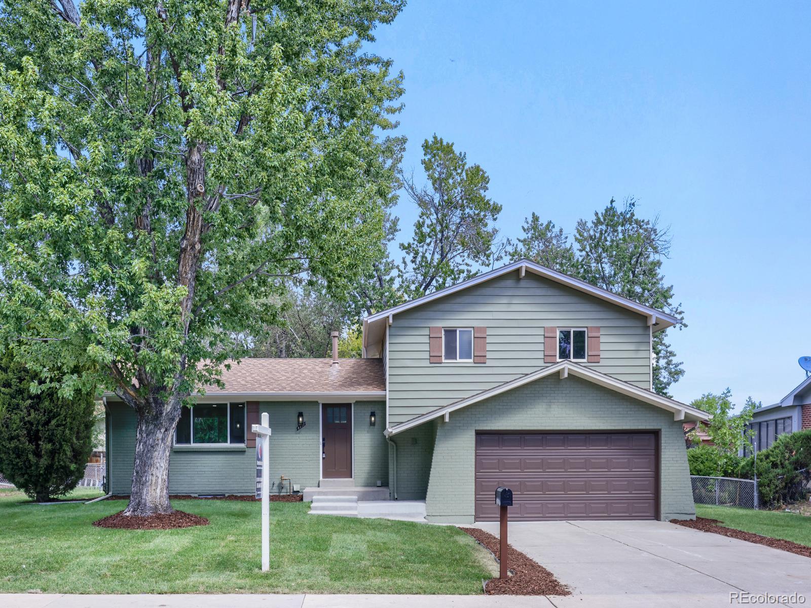 8937 W Woodard Drive — photo