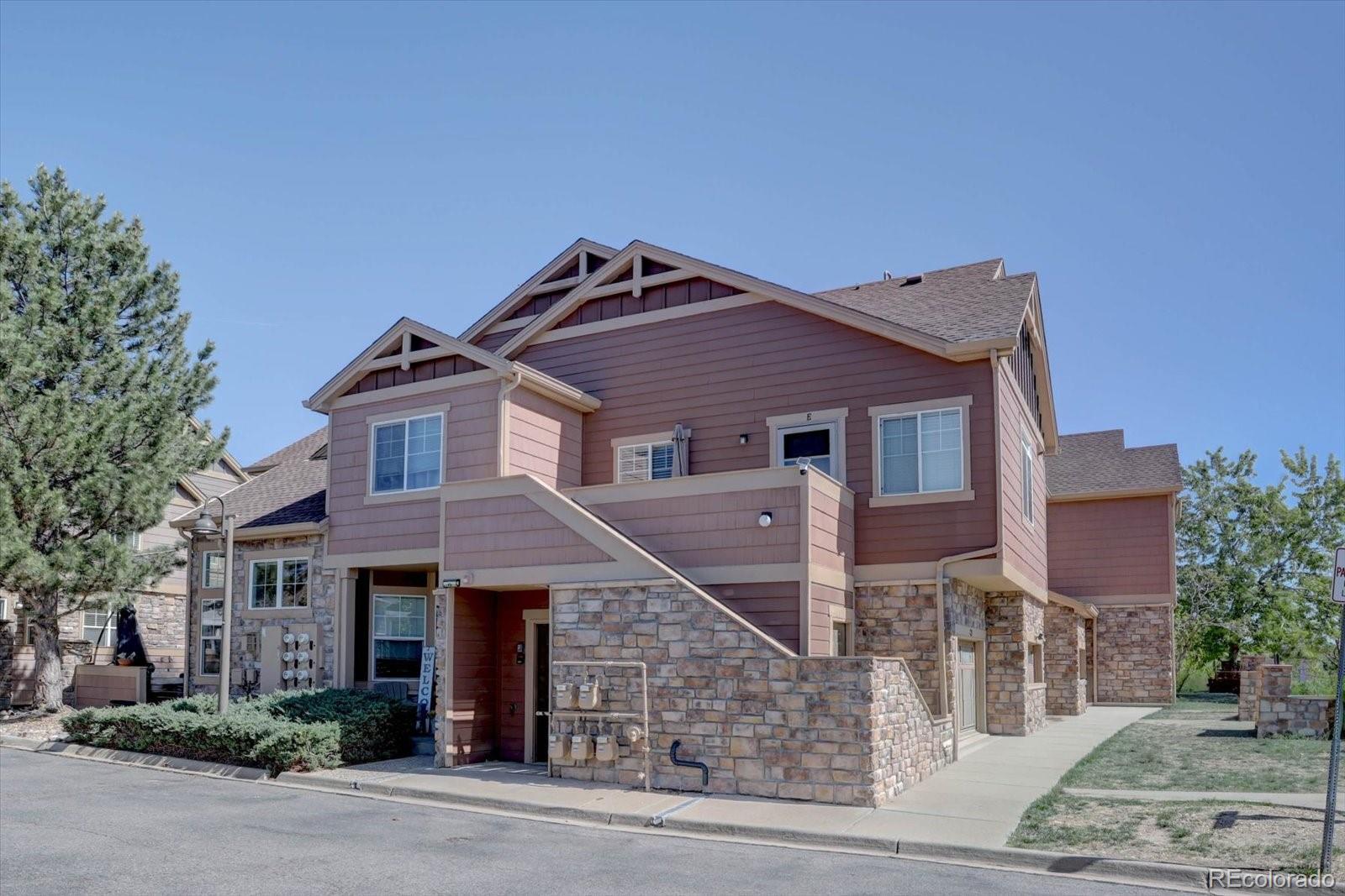 5733 S Addison Court C — photo