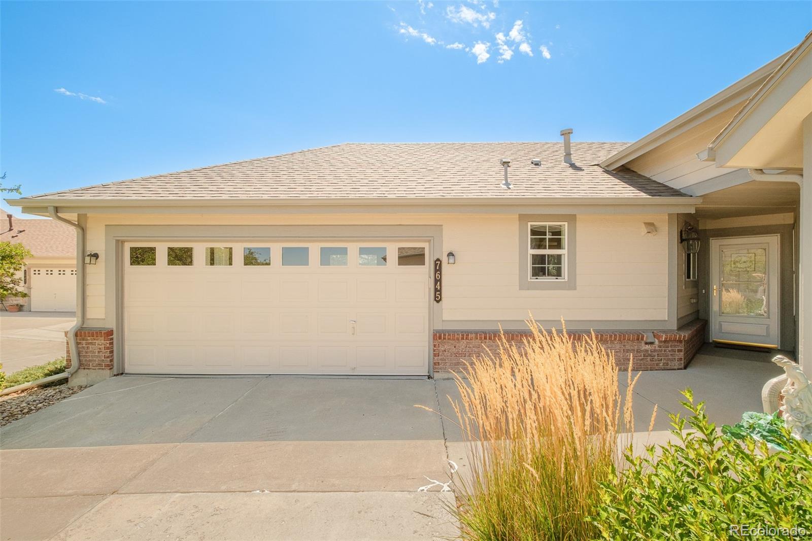 7645 S Addison Way — photo