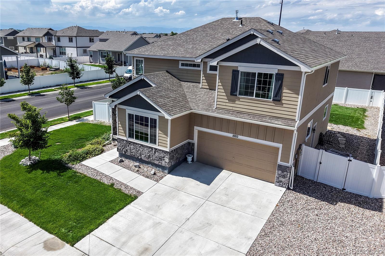 1002 Maplebrook Drive — photo