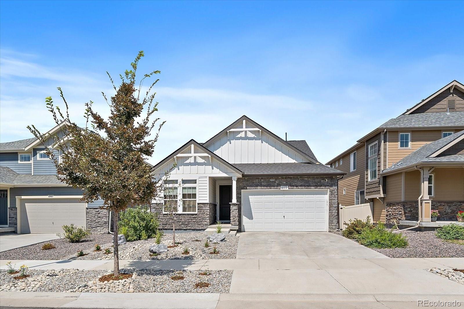 1077 Magnolia Street — photo