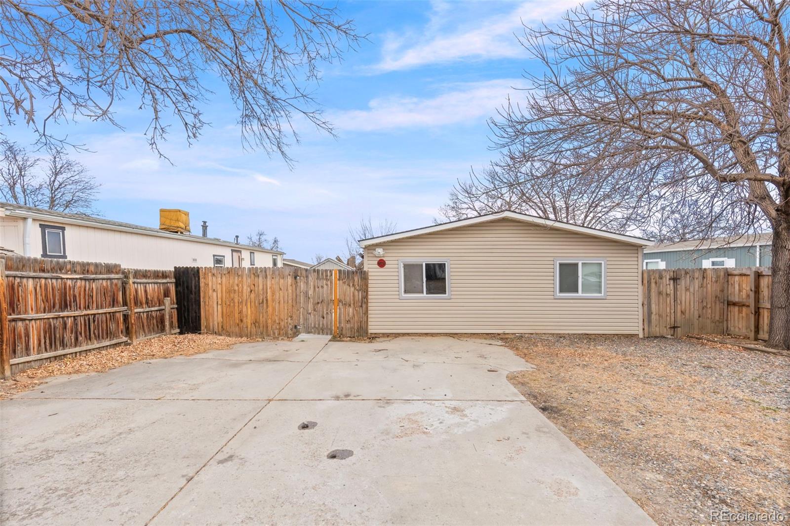 9024 Orleans Street — photo