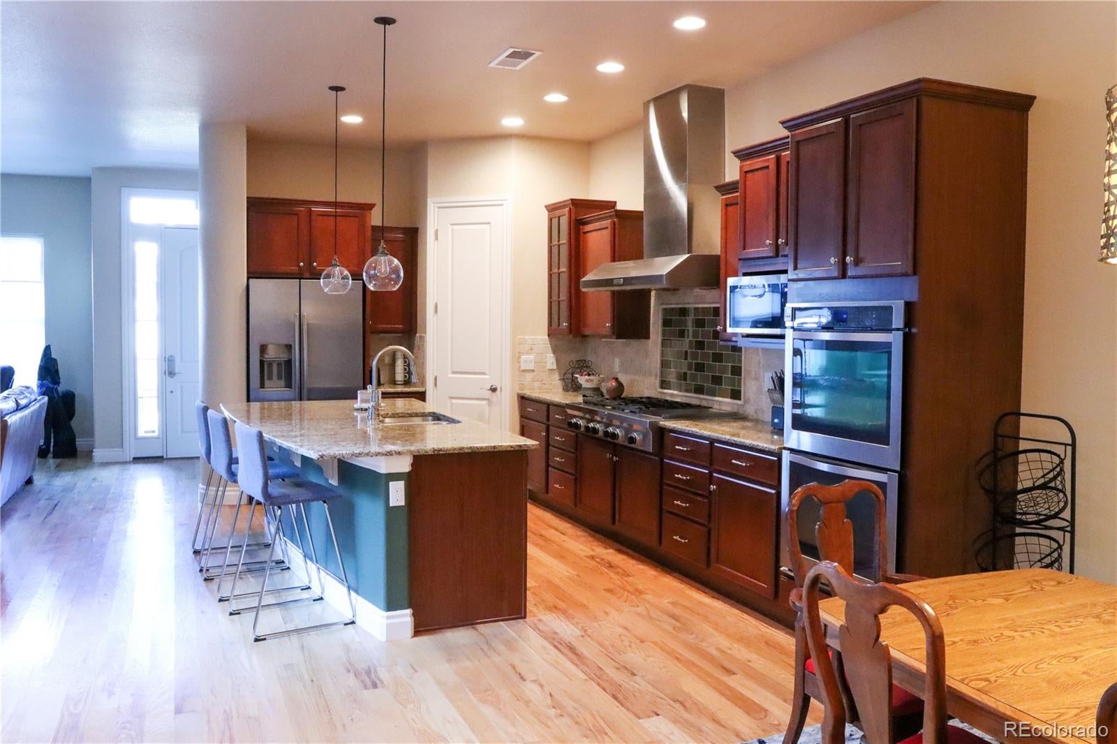 9242 Ridgegate Parkway — photo