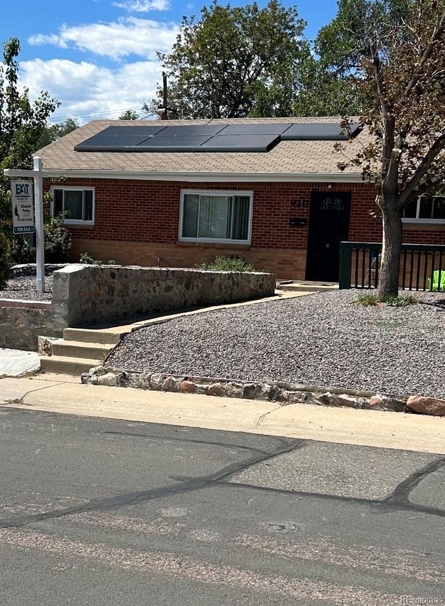 9211 Harris Street — photo