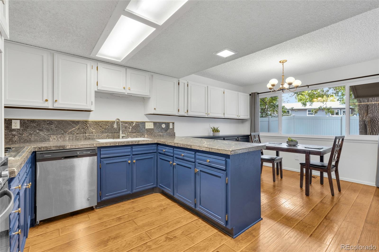7165 S Vine Circle — photo