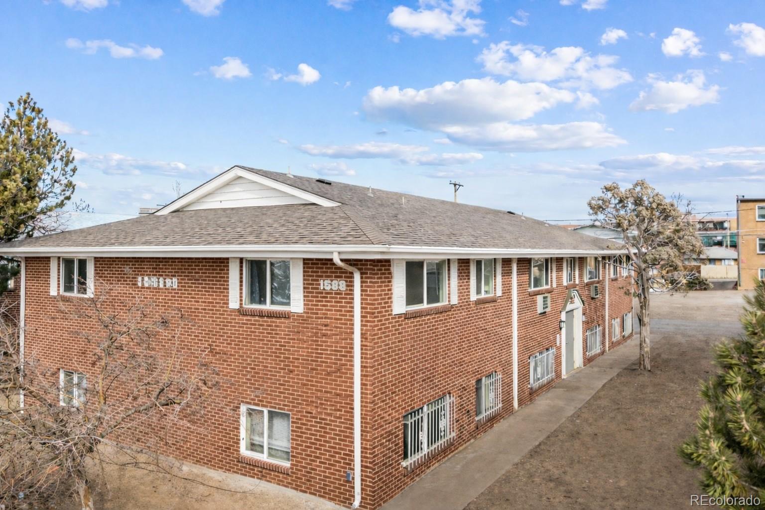 1588 Macon Street — photo