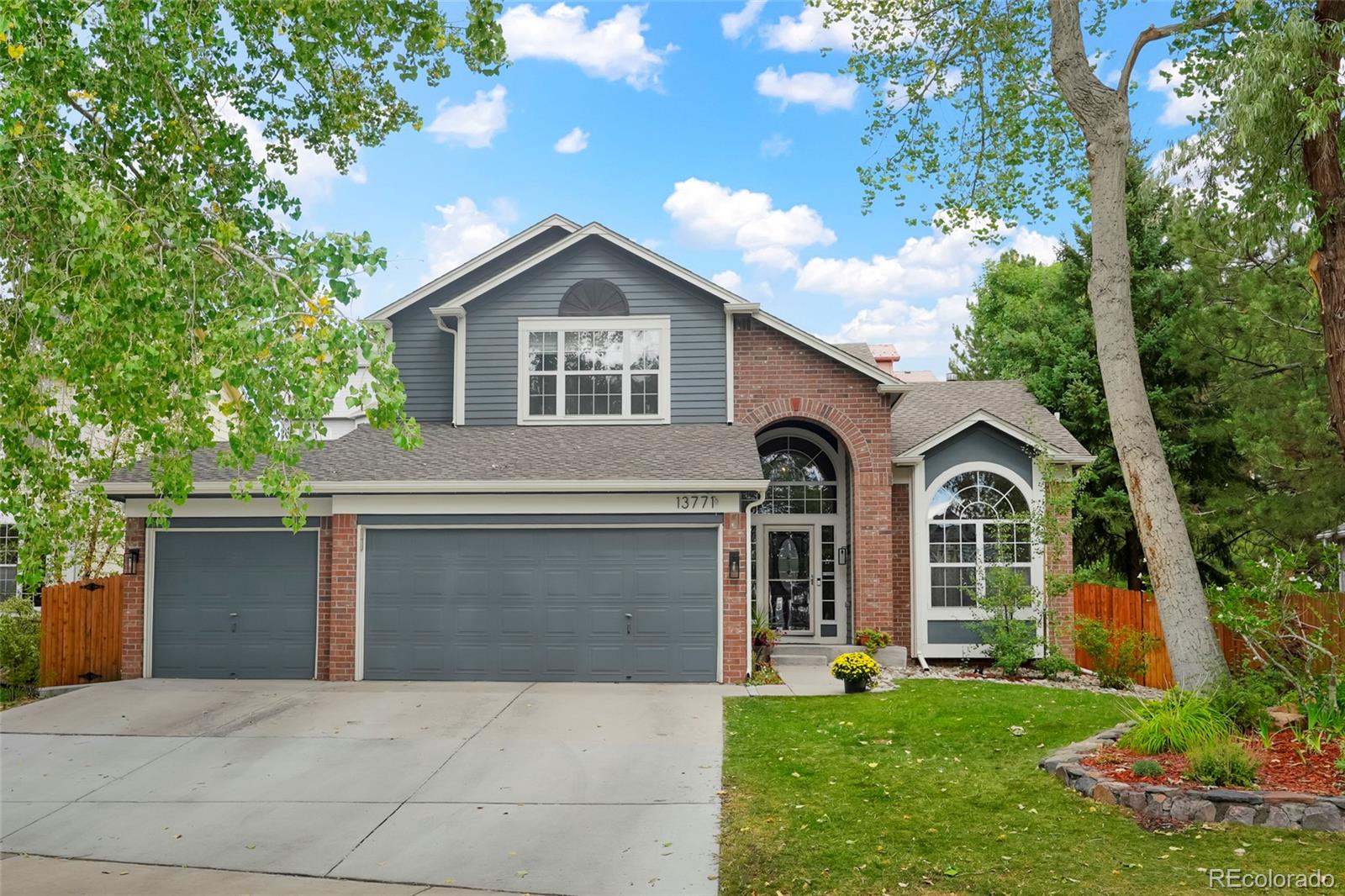 13771 W Amherst Way — photo