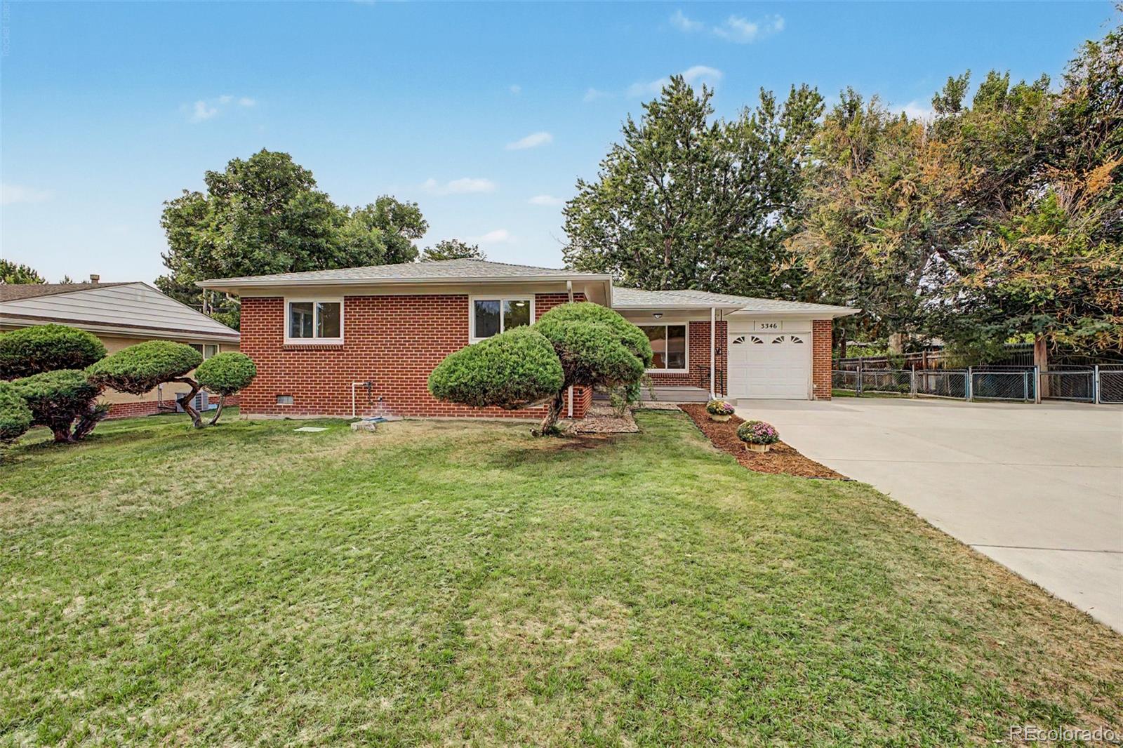 3346 W Layton Avenue — photo