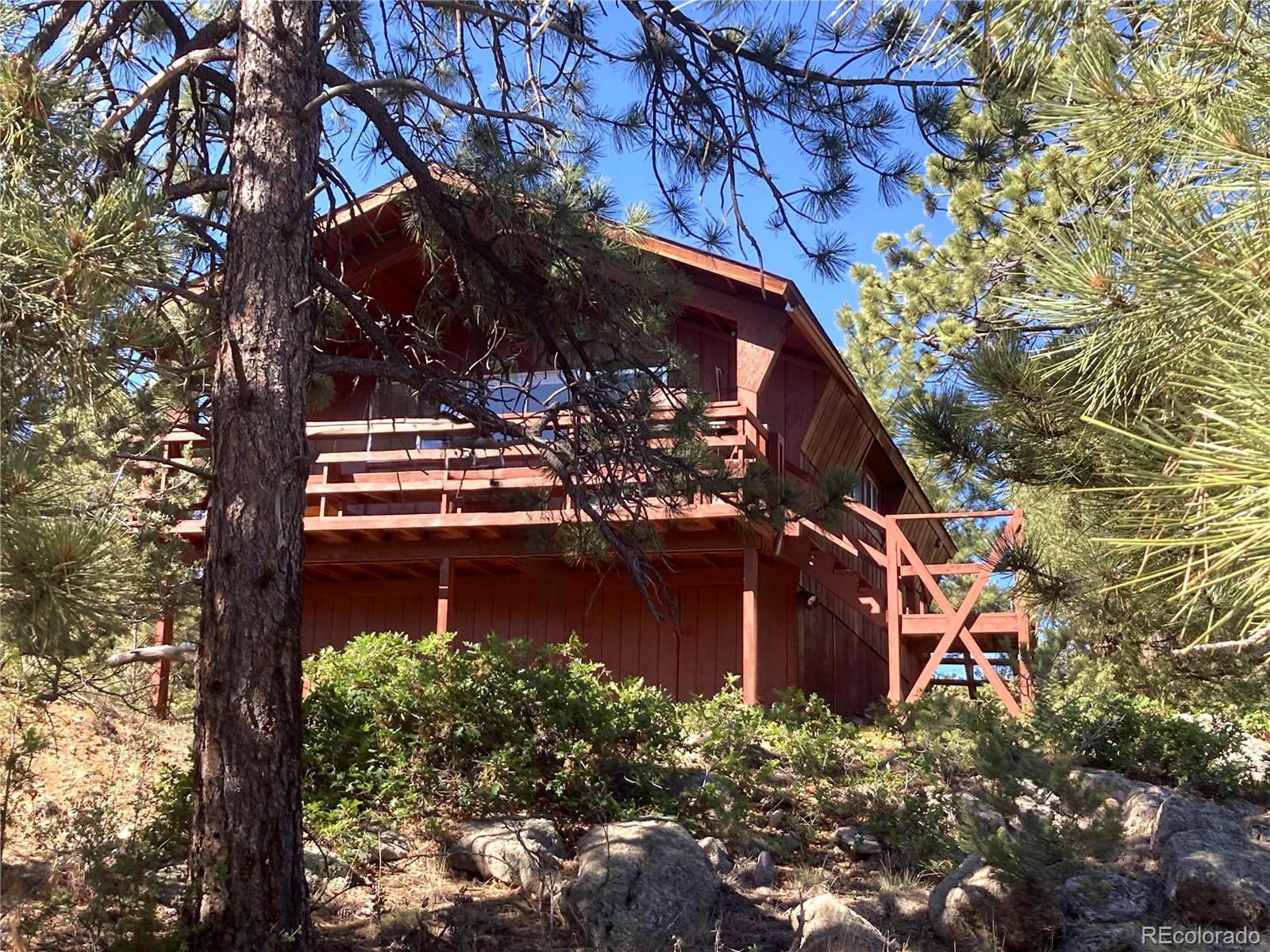 136 Burnt Timber Circle — photo