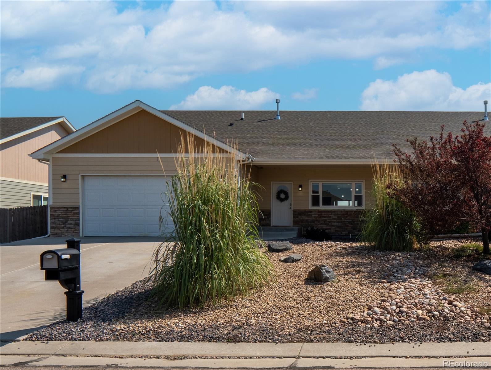 1050 Viewridge Road — photo