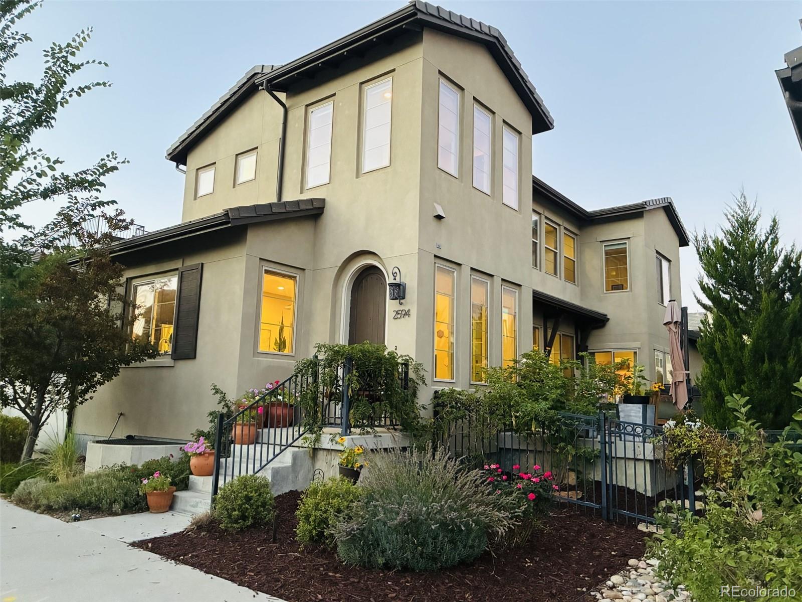 2594 S Orchard Street — photo