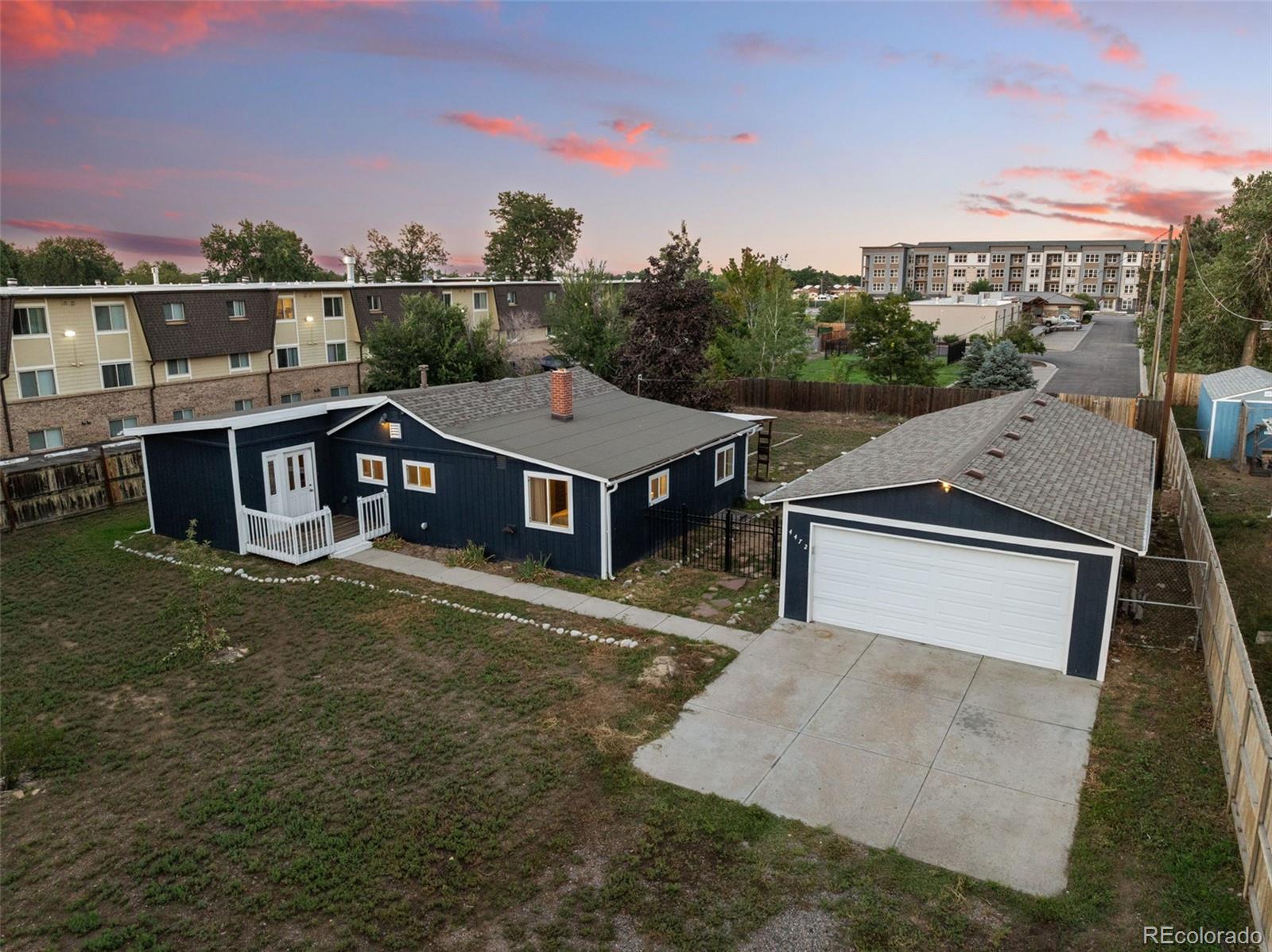 4472 Lee Street — photo