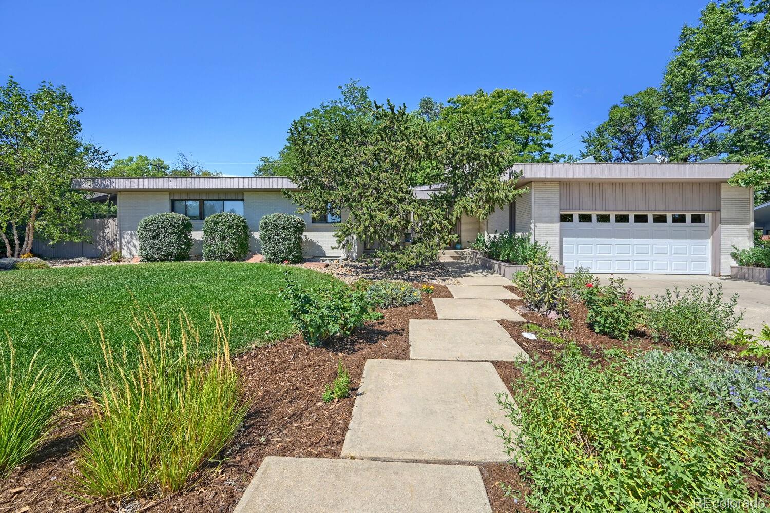 325 Mohawk Drive — photo