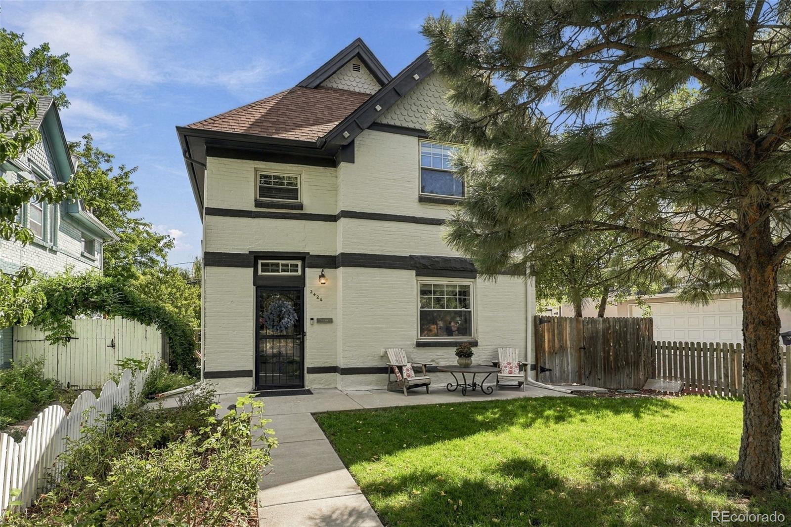2426 King Street — photo