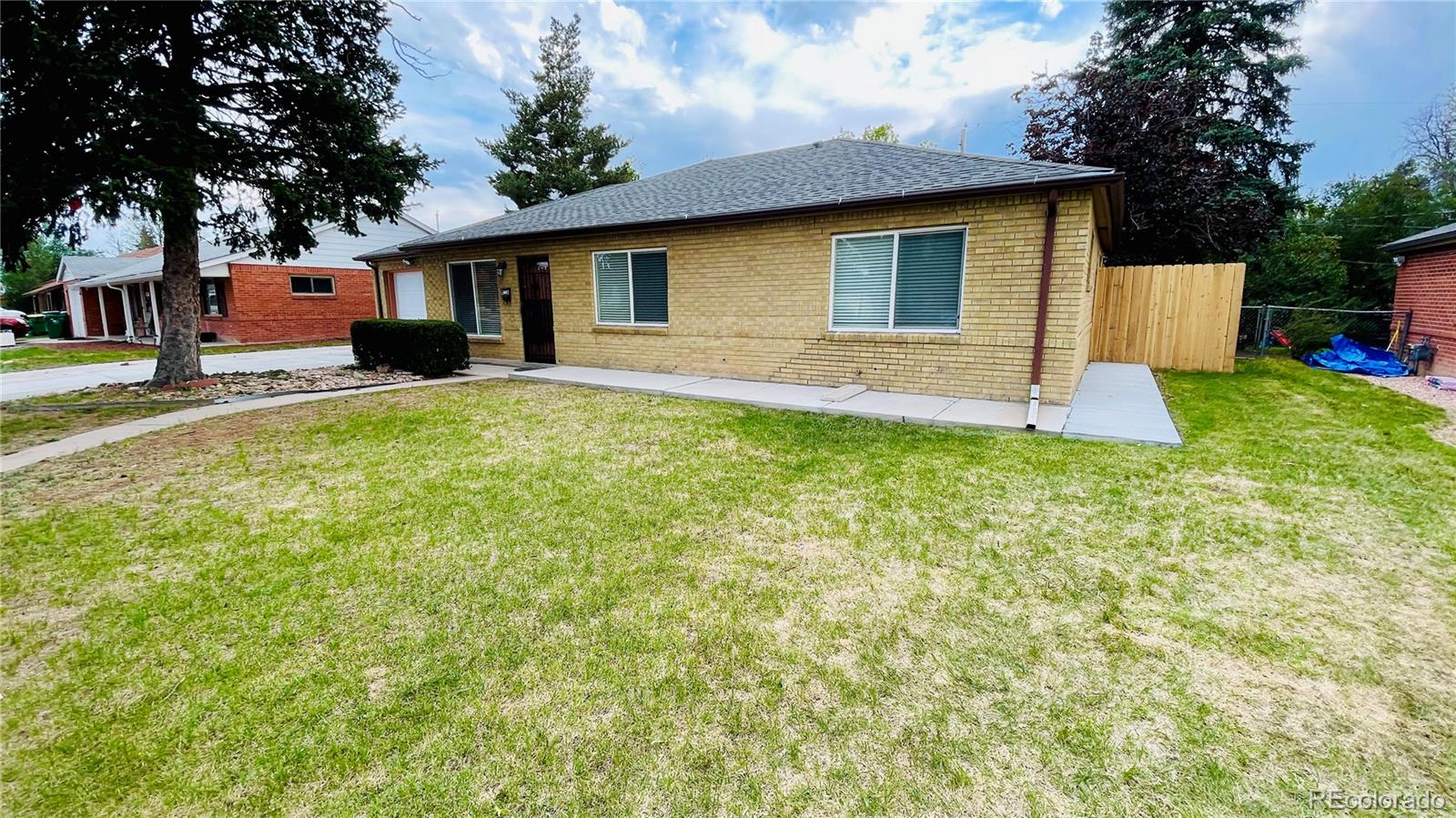 903 Quentin Street — photo