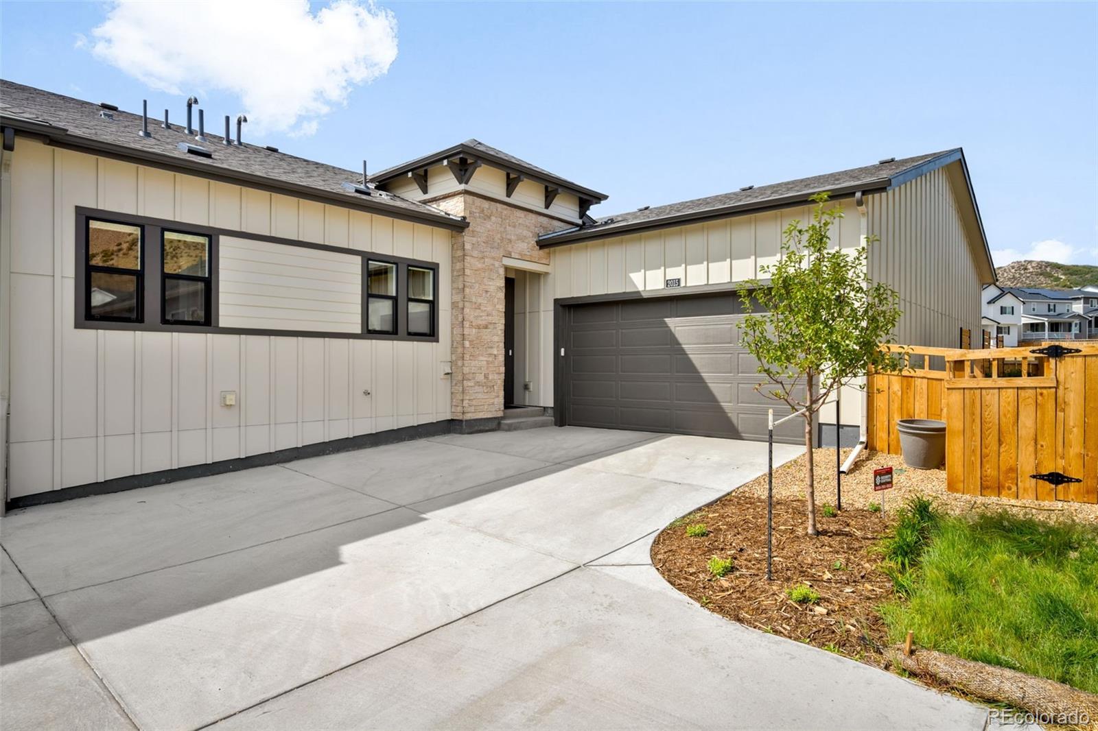 2015 Grayside Circle — photo