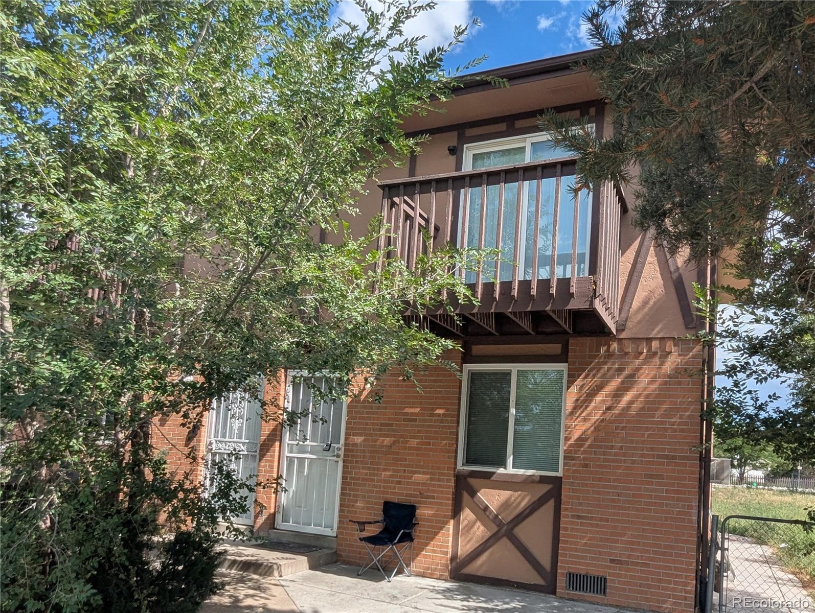 7820 Locust Court — photo