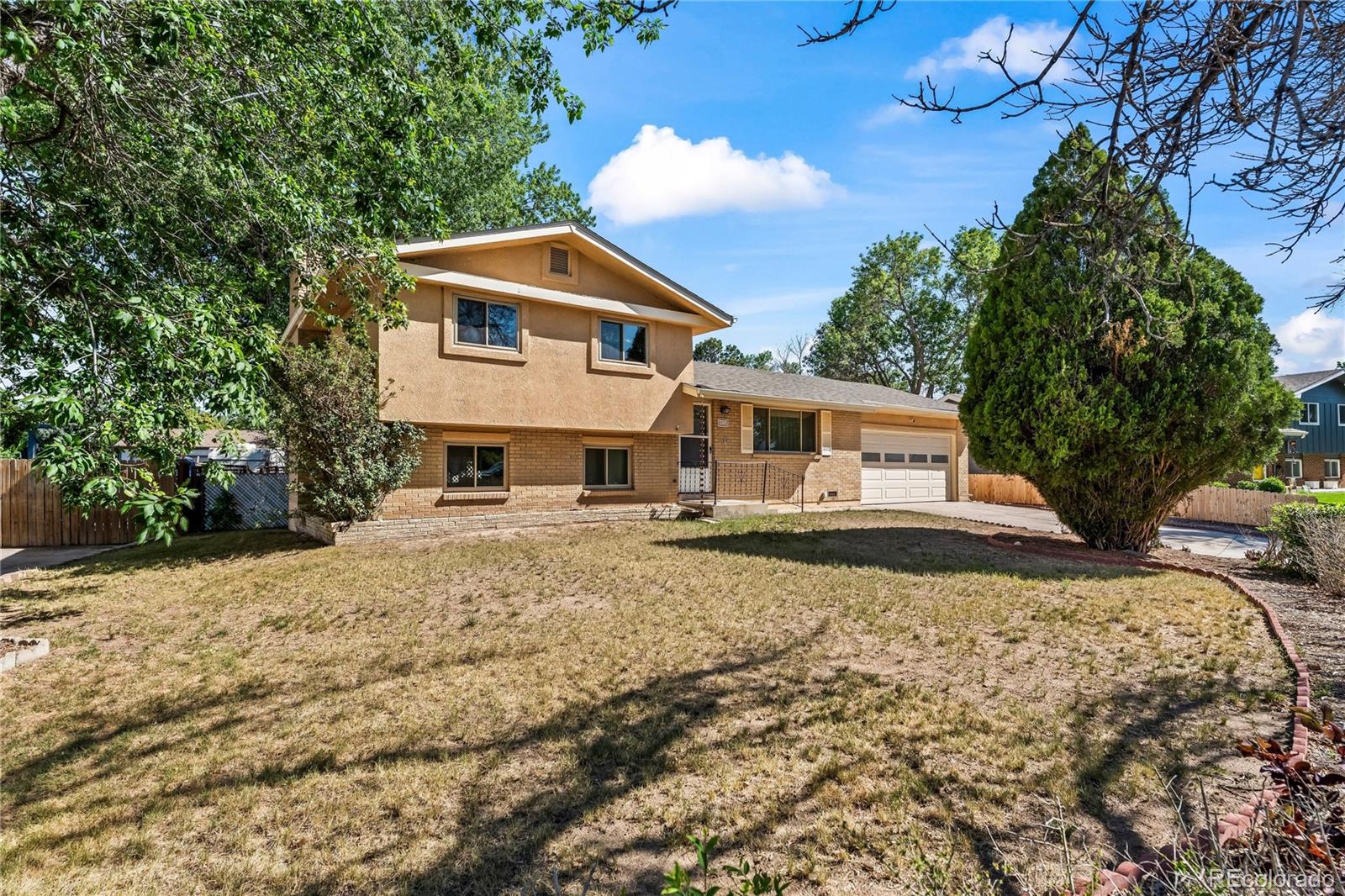 4025 N Carefree Circle — photo