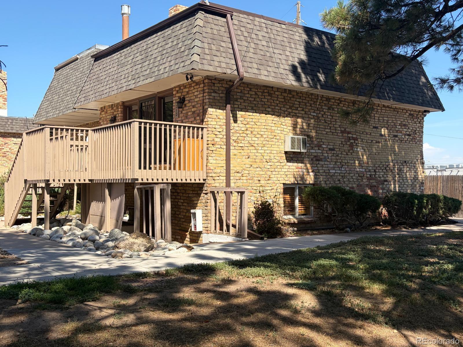 Home in Denver, CO 80222 — photo 2