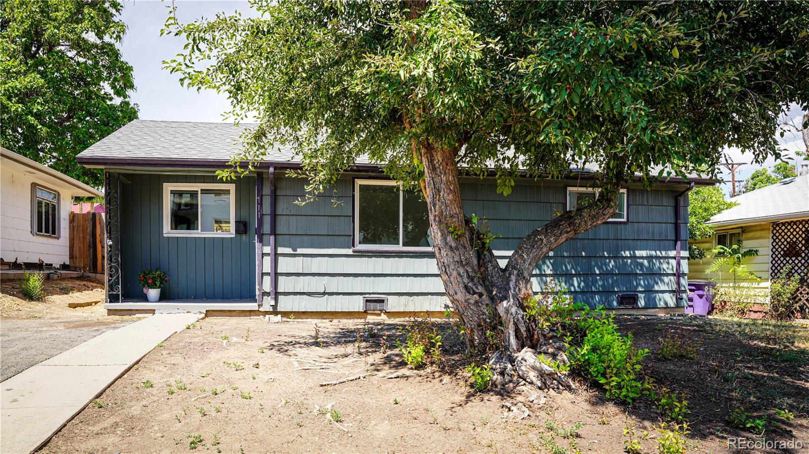 711 S Lipan Street — photo