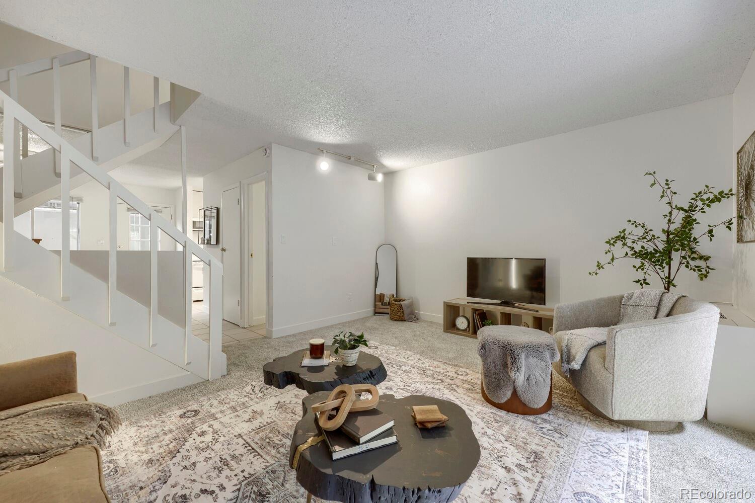 3161 Madison Avenue 107 — photo