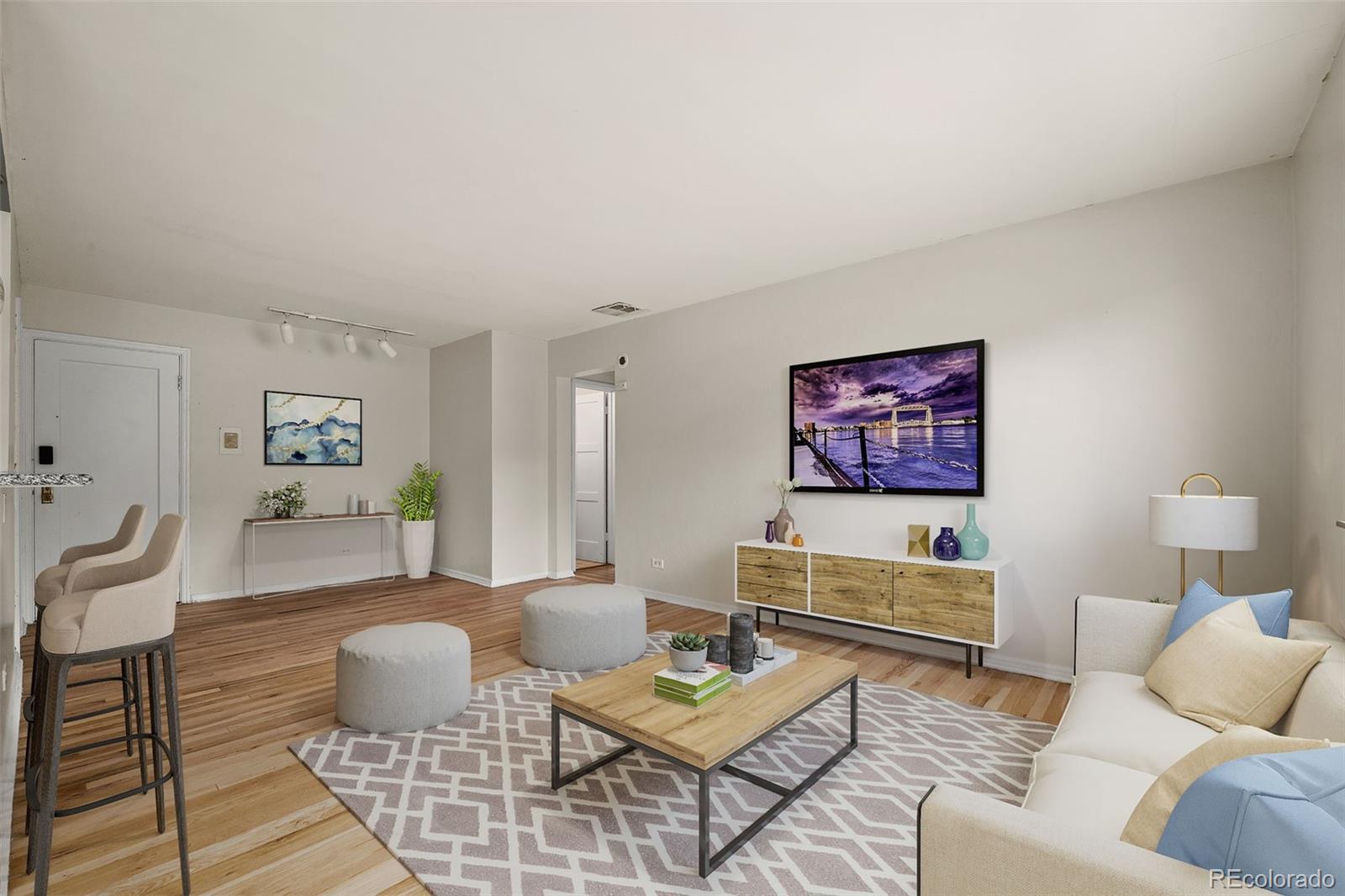 525 Jackson Street 304 — photo