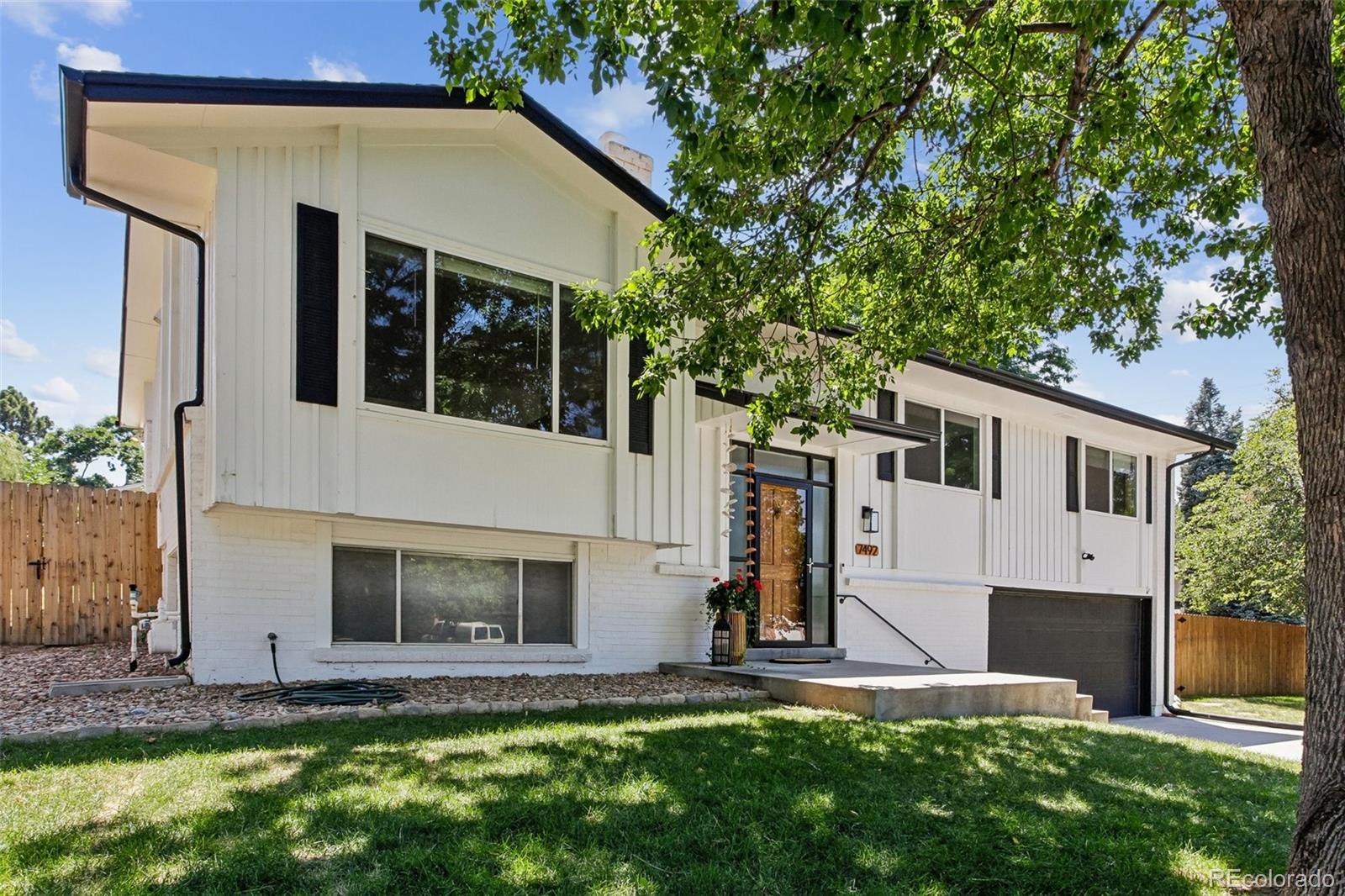 7492 E Bates Drive — photo