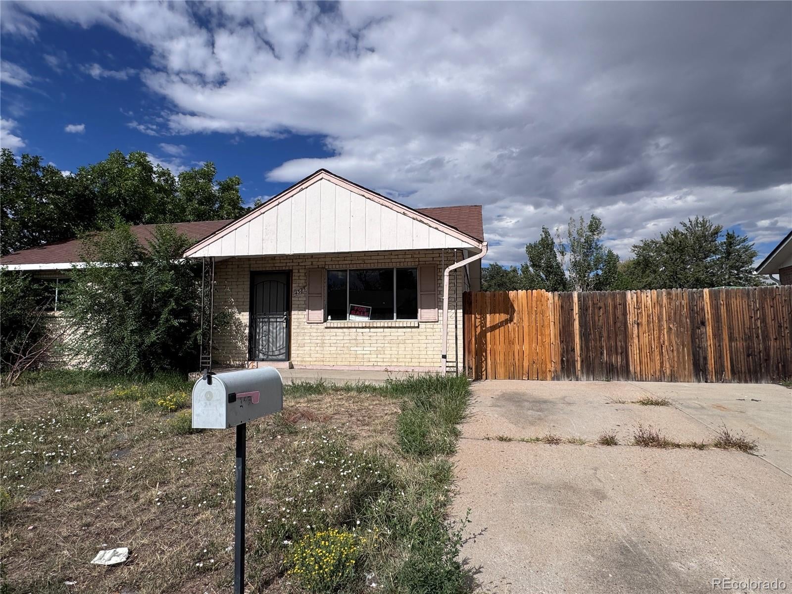 14385 Pensacola Drive — photo