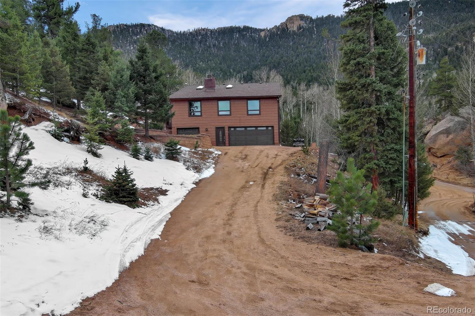 5865 Waterfall Loop — photo