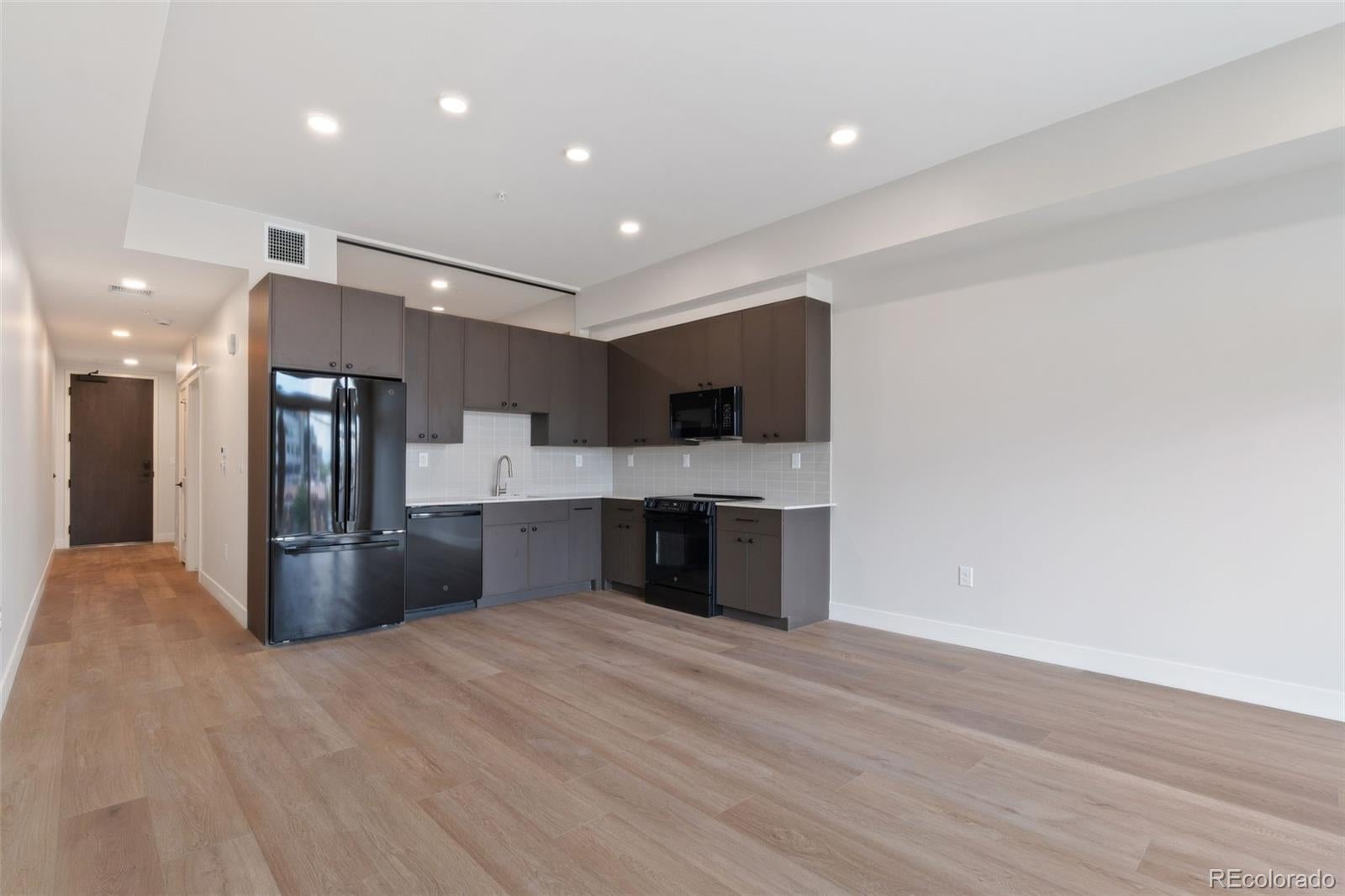 1643 Boulder Street 308 — photo
