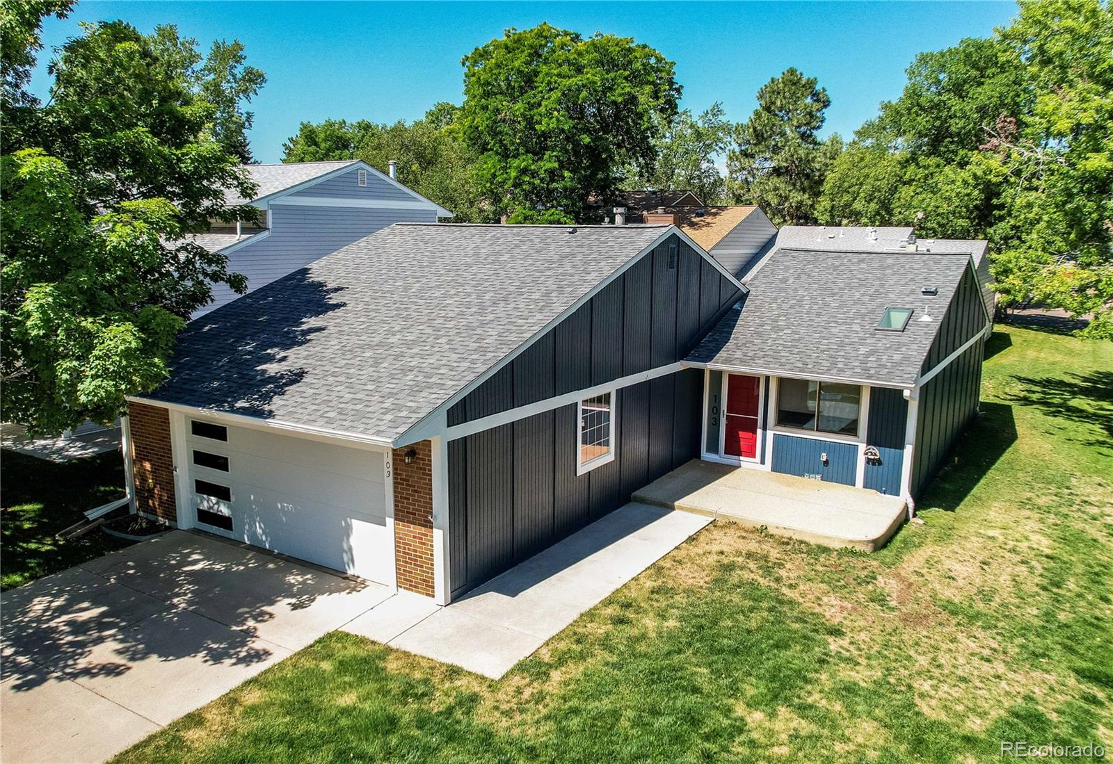 103 S Vance Court — photo