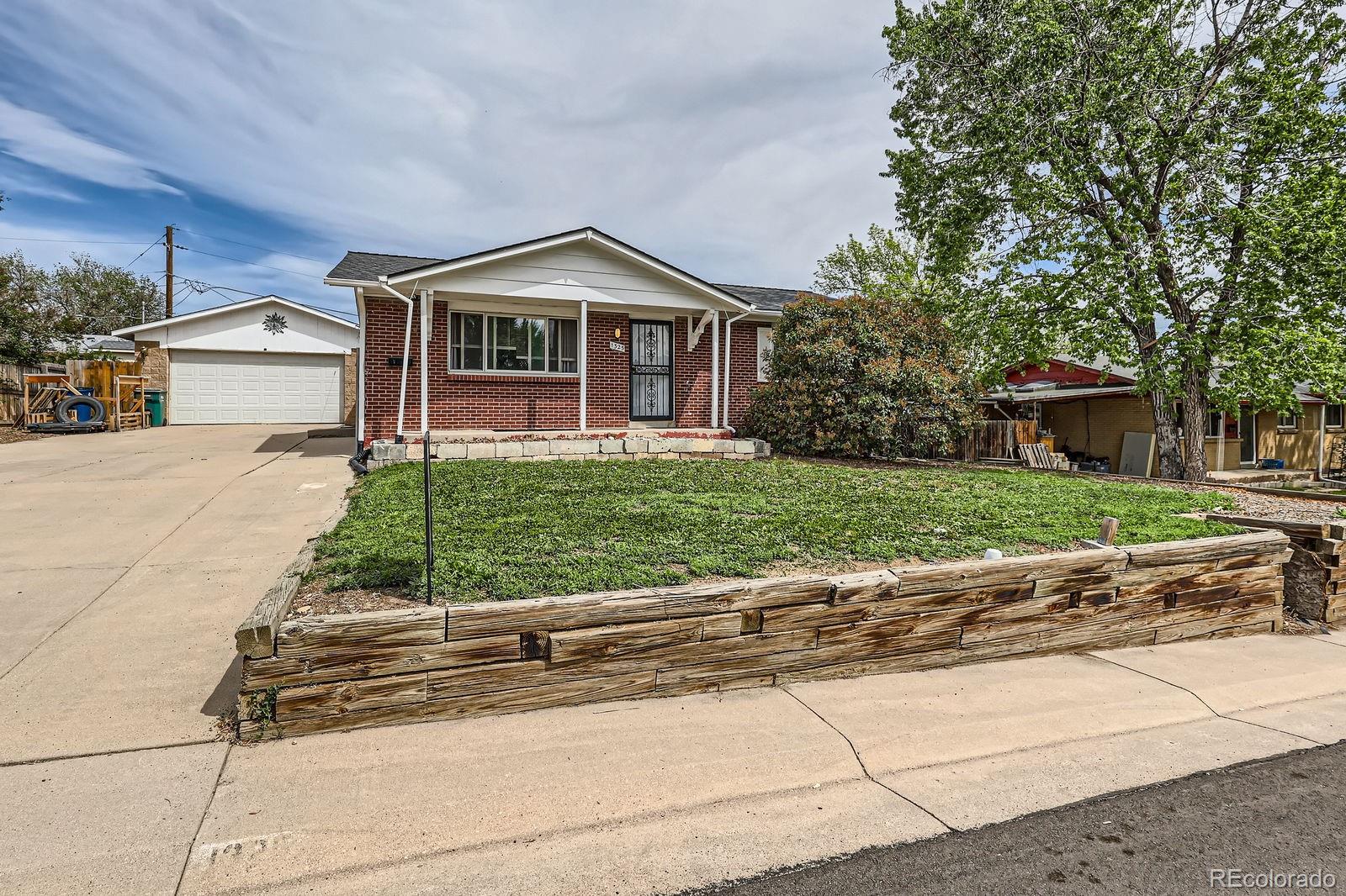 1325 Elder Street — photo