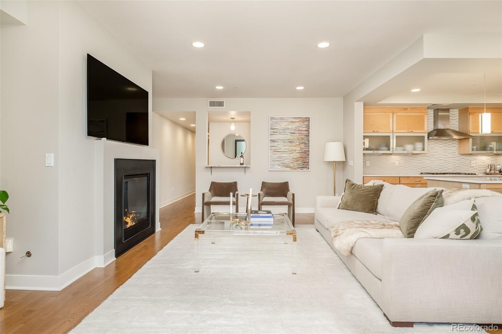 360 S Lafayette Street 101 — photo