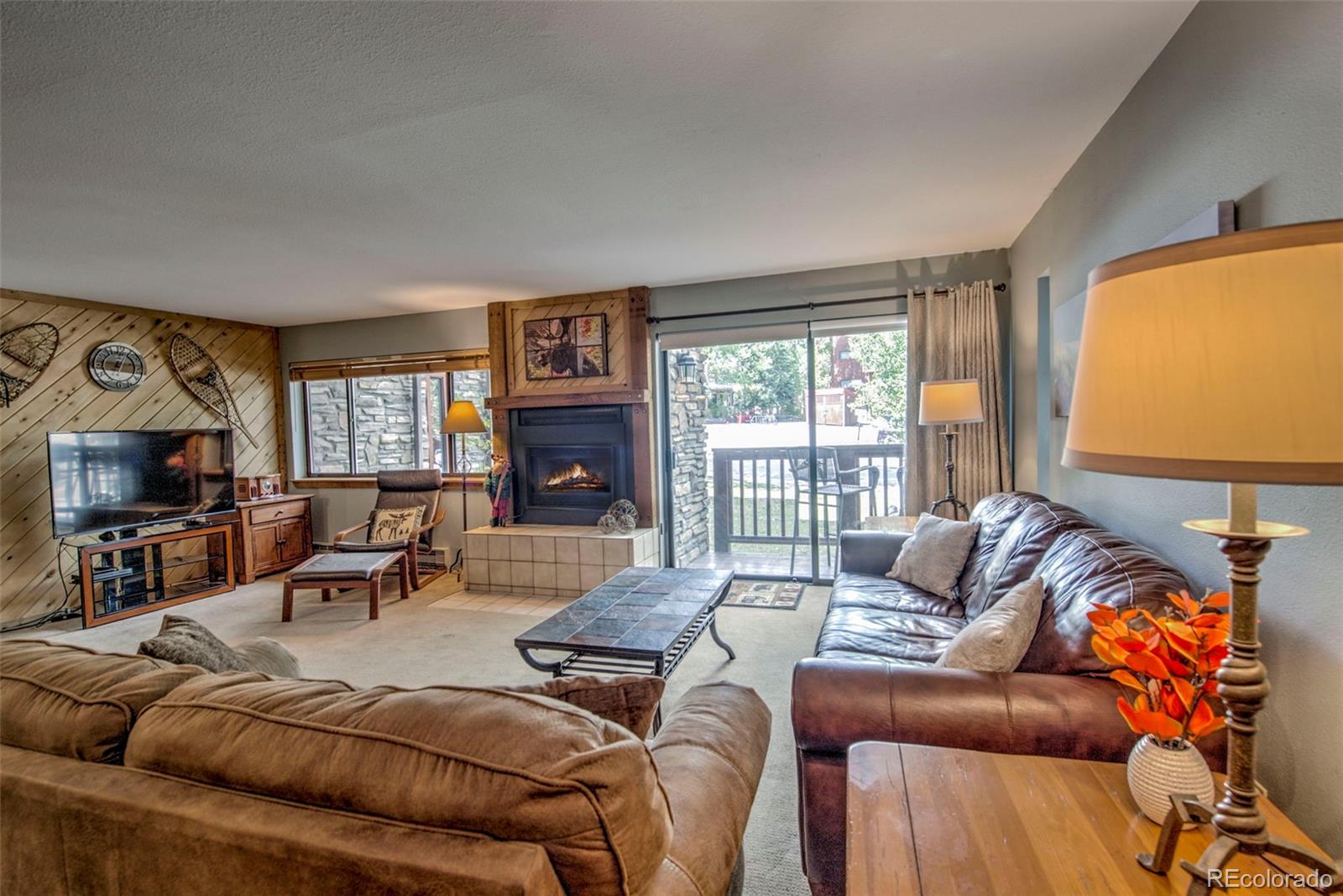 405 Four Oclock Road B — photo