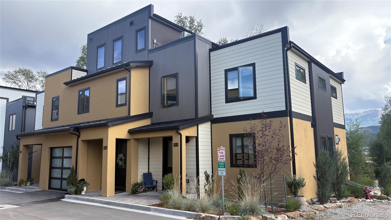 205 Two Rivers Road D — photo